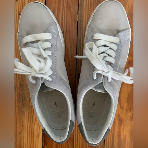 Gray Calvin Klein platform sneakers - Picture 2 of 5